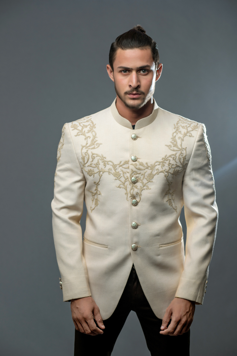 Exquisite Men’s Embroided Prince Coat