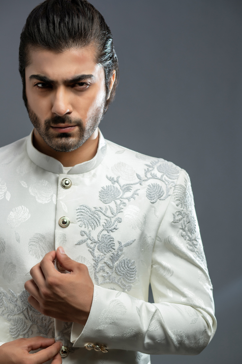 Exquisite Men’s Embroided Prince Coat
