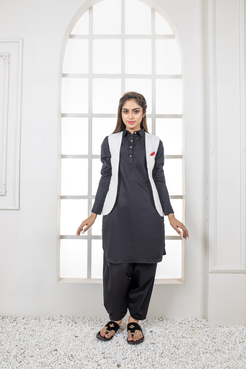 Al Aris Plain White Waistcoat For Women